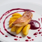 Taco de Foie Fresco con Manzana Caramelizada